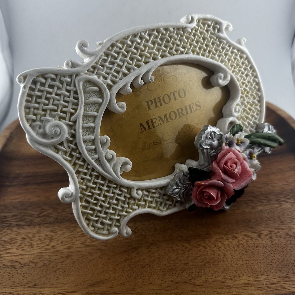 Vintage 3x4  Ivory Weave Pink Floral Picture Frame‎ Resin